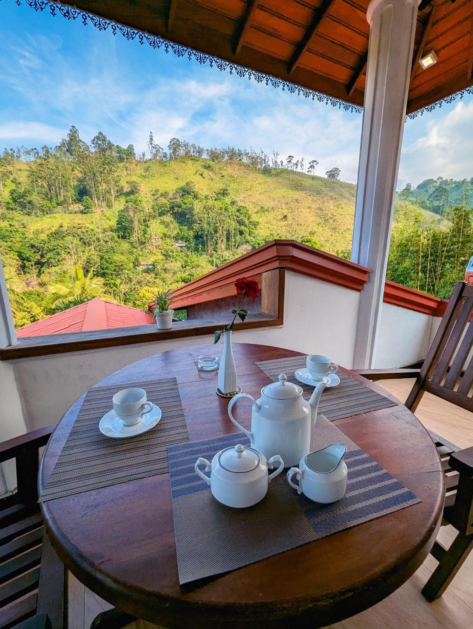 Ella Heaven Inn Kumbalwela Ngoại thất bức ảnh