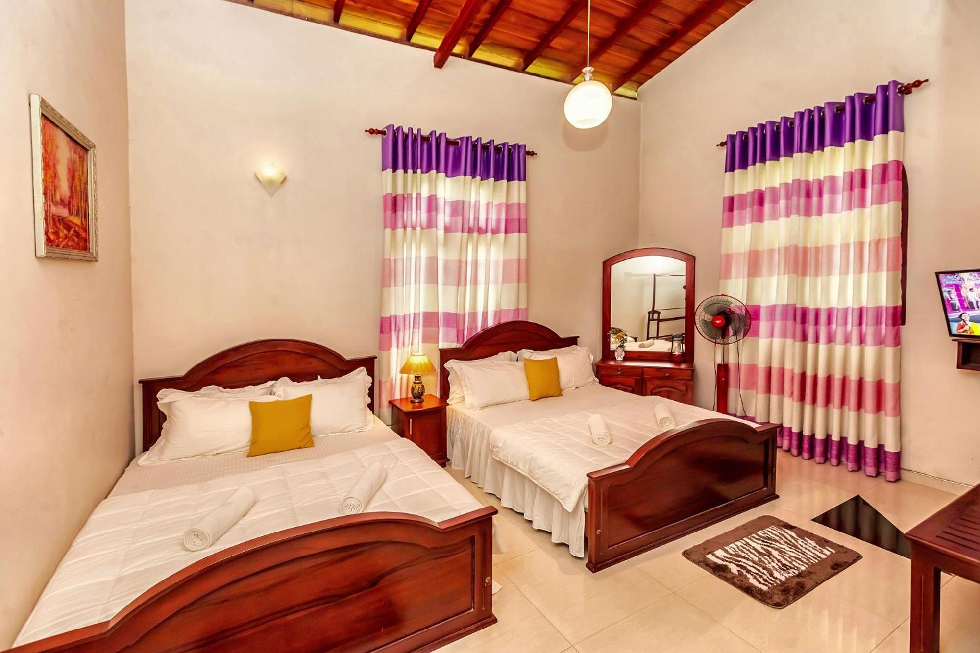 Ella Heaven Inn Kumbalwela Ngoại thất bức ảnh